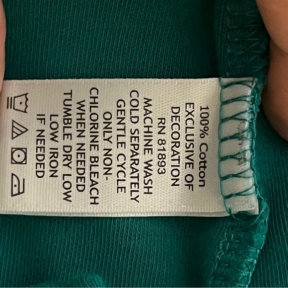 Isaac Mizrahi Essentials Crew Neck Blouse, Long Sleeve, Green Sweatshirt, Medium - Picture 10 of 10